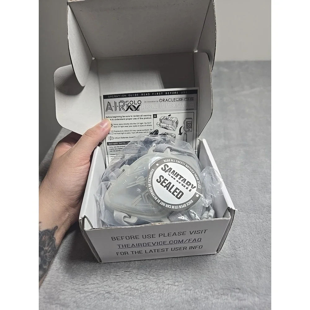 Air Solo UltraViolet Antimicrobial Sanitizer Mask Open Box New